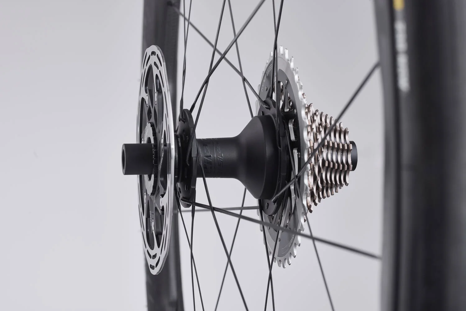 Zipp 303 SW Carbon Disc Sram XDR - Image 2